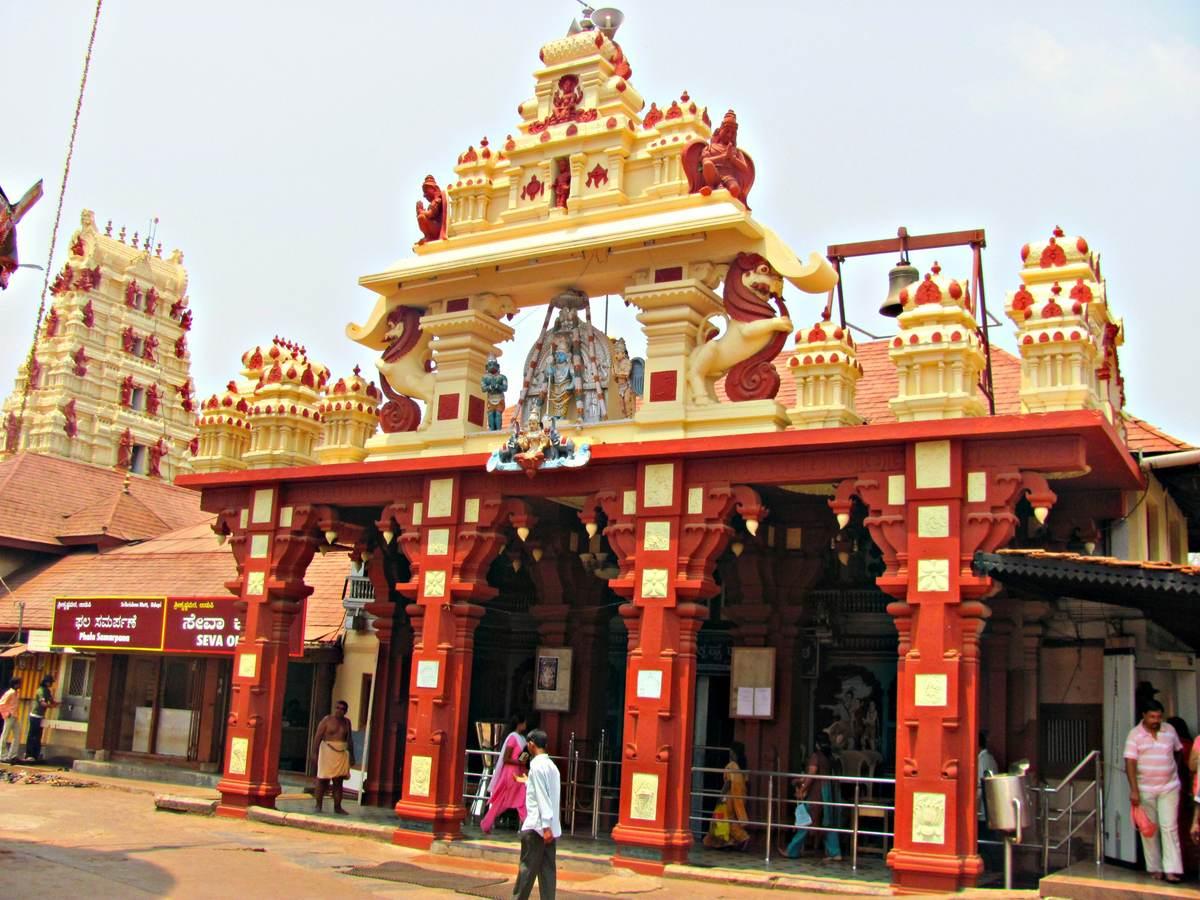 Dvaita Vedanta Study at Udupi Krishna Matha